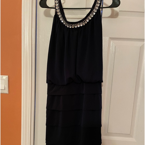 Women’s Dress Size 16W. NWT - Picture 1 of 3